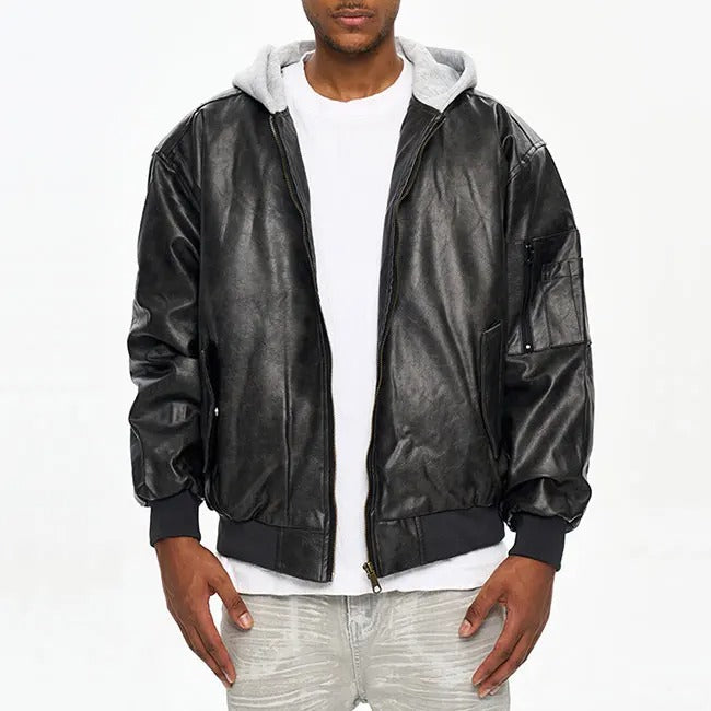 Veste noire avec capuche grise et fermeture zippée